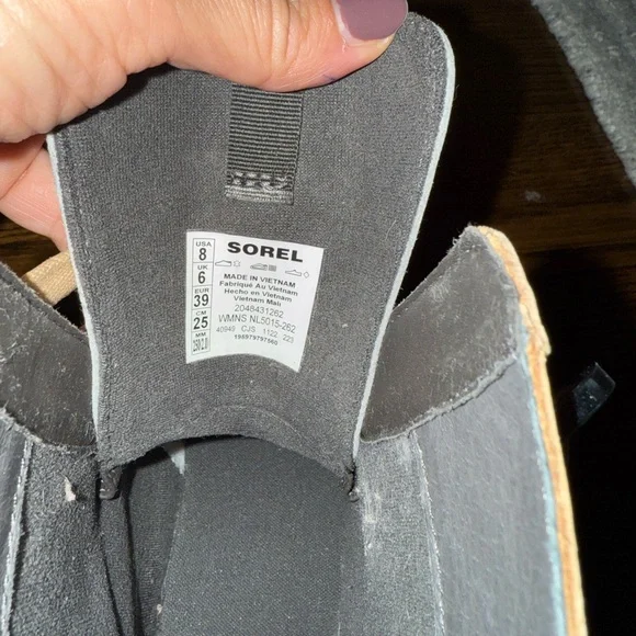 Sorel Beige and Bright Green Boots - Picture 7 of 7